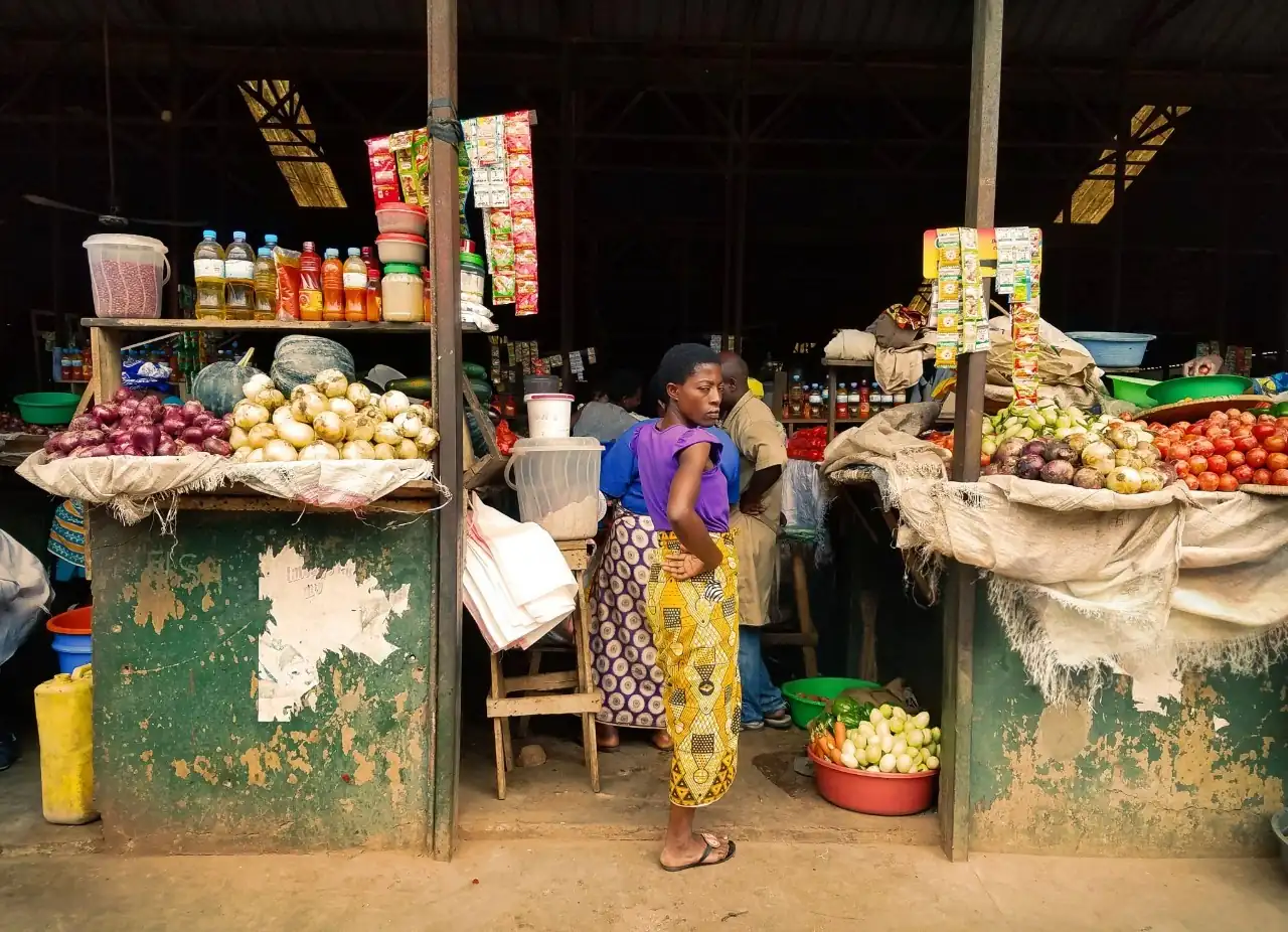 Kimironko Market in Kigali with local Rwandan traders selling fresh produce and handmade goods — How To Experience Rwanda Like a Local.