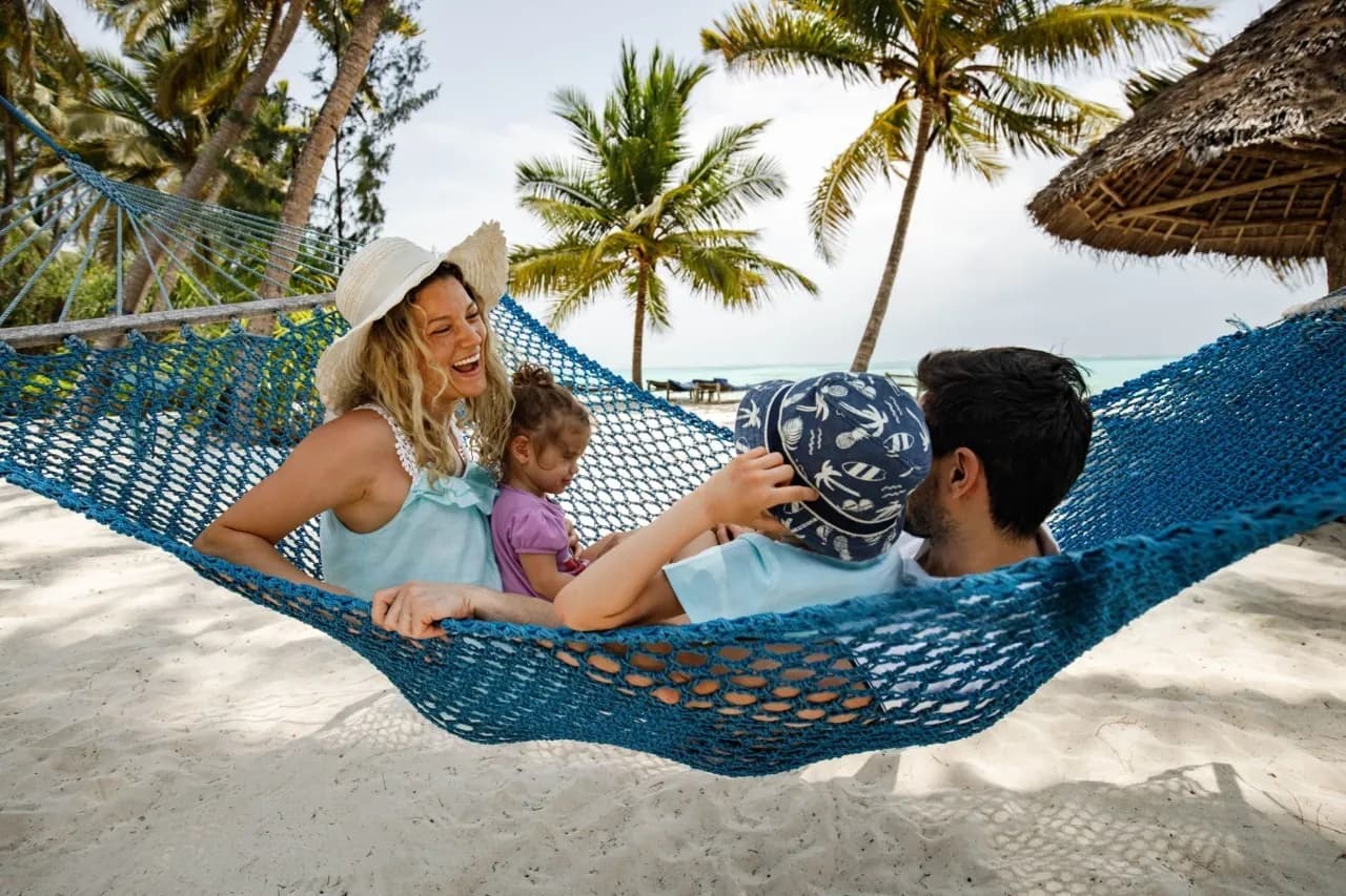6-Day Zanzibar Experience & Serengeti Safari Tour